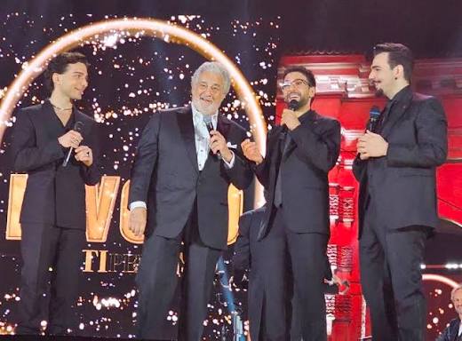 Gary here.... Mantova first day concert... IL VOLO with Placido Domingo on  stage... 🥰 💚🤍❤️