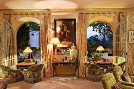 This charming, 11 room hotel has pretty, comfortable decor, beautiful gardens and pool area and idyllic views. Luxury Travel Magazine Recommends Provence Luxury Hotels Resorts