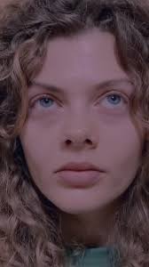 Gurl Who Looks Like Harry Avery