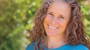 Kelly Wulf's Instagram, Twitter & Facebook