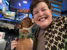🐶 Walking into the studio this evening, I was immediately greeted with 😘  kisses from Henry Rothenberg's dog nephew Louie aka🥰 Loveable Louie!! 😊