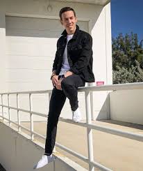 This is a slim fitting, rigid denim jacket with a collar and relaxed fitting sleeves. 53 Best Men S Denim Jacket Outfits For 2021
