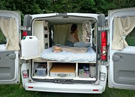 3 Mois 1 Van Depart Imminent Ma Copine Pauline Van Amenage Trafic Amenage Amenagement Camionette