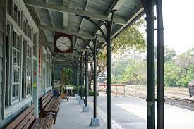 阿里山健行路線推薦 3 5小時環形路線十字路口站 多林站 德恩亞納 十字路口站 road trekking structures