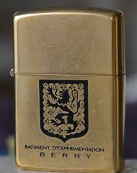 Zippo Berry French Navy Isqueiro