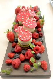 Promenade En Foret Realise Par Yann Menguy Lors Du Cours Autour Des Tartes Contemporaines A La Michalak Mastercla Patisserie Patisserie Francaise Gastronomie