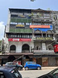 The Real Locations of Shantaram - Karl ...
