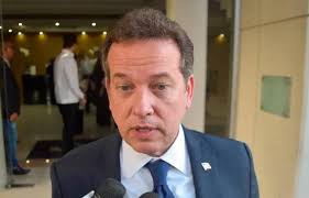 Gobierno gestiona traer hidrocarburos desde Argentina, dice Ito Bisonó