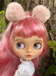 Tiffany Blythe's Instagram, Twitter & Facebook