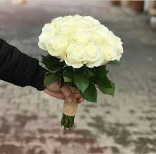 صور يد ماسكة قلب من ثلج رومانسية. Aros Blossom Ù…Ø§Ø³ÙƒØ© ÙˆØ±Ø¯ Ø·Ø¨ÙŠØ¹ÙŠ Ù…Ø¹Ø±Ø¶ ÙˆØ±Ø¯Ø© Ø§Ù„Ø·Ø¨ÙŠØ¹ÙŠØ© Facebook