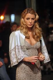 Carolliny S World Https Br Pinterest Com Carollinyrr Gossip Girl Outfits Blake Lively Gossip Girl Gossip Girl Fashion