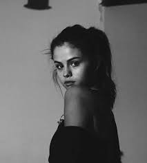 Exposed Pale Selena Gomez Selena Selena Gomez Style