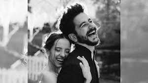Jun 20, 2021 · de hecho él y su familia, mau, ricky, camilo y evaluna harán el último día de julio un concierto en vivo. Camilo Laughs At The Memes Of His Love For Evaluna Montaner The Limited Times