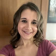 Tamara Haines's Instagram, Twitter & Facebook