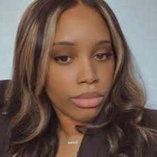 Celina Castillo (@CelinaCastillo)