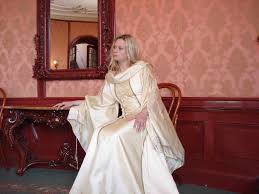 Beschreibung hochwertiges samtkleid im stil von arwens hochzeitskleid bodenlang und tailliert, produziert in deutschland Shop Fantasy Herr Der Ringe Kleider Kleid Arwen Gewand Kostum