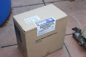 Cara tukar pedal minyak kereta wira. Tempat Rujukan Sendiri Tukar Master Pump Brake Wira