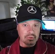 Hello Ladies, I've just joined this site and I'm kinda unsure about this  but any way Here I em. Lets chat and see what happens.