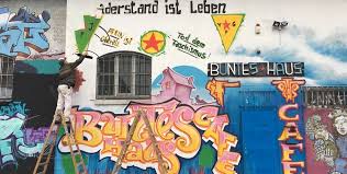 Buntes haus hosts concerts for a wide range of genres. Anf Stadt Celle Lasst Pro Kurdisches Graffiti Uberstreichen