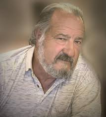 Sarkis (Sark) Davidian Jr., 76, of Yettem, Ca, passed away peacefully