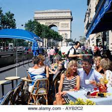 A parisian gypsy jazz swing experience℗ 2013 megatrax musicreleased on. Champs Elysees Cafes Und Arc De Triomphe Paris Frankreich Stockfotografie Alamy