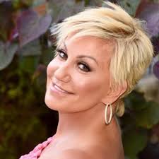 Elizabeth Weber (@eweber33)