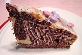 Der kleine marmorkuchen kann auch in einer springform mit rohrboden (ø 18 cm) gebacken werden. Kleiner Zebrakuchen All In Teig Von Trekneb Chefkoch Zebrakuchen Kuchen Kleine Kuchen Backen