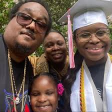 Danielle Worthy (danielleworthy)