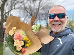 Flower truck rentals for events and venues