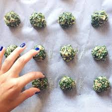 Alizee On Instagram Tentative Culinaire Du Jour Des Bouchees Aux Epinards Edit Verdict C Est Super Bon Herbs Instagram Posts 10 Things