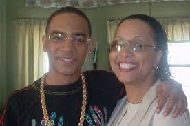 Hilton Brad Manuel (@HiltonBradManu1)