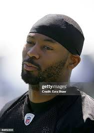 411 Oakland Raiders Michael Huff Stock Photos, High-Res Pictures, and  Images