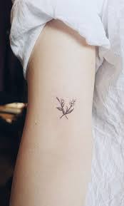 Small Flower Arm Tattoo Ideas Vintage Pretty Floral Bicep Tatouage Black Ideas Del Tatuaje Www Mybodiart Com Flower Tattoo Arm Tattoos Vintage Tattoo