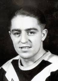 Player photos for the 1935-36 Montreal Canadiens at hockeydb.com