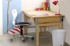 Kinder schreibtisch von kettler und anderen herstellern günstig online kaufen. Ziggy Der Solide Kinderschreibtisch Aus Massivholz Kinderzimmer 24 De