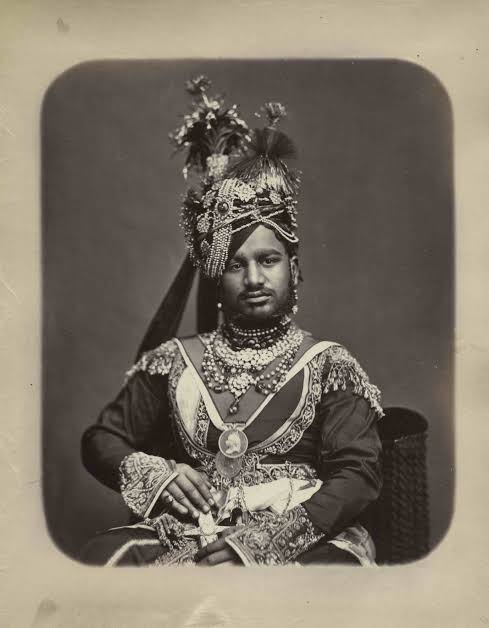 Early British Colonial Travellers Show Earliest Images of India - 1854 Photography