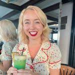 Amanda Deemer's Instagram, Twitter & Facebook