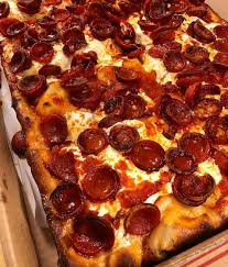 cup and char pepperoni pizza on instagram i miss mowing through square after square of this pizza the first thing that i d pepperoni pizza pizza pepperoni