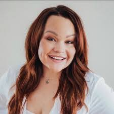 Aurora Nguyen's Instagram, Twitter & Facebook