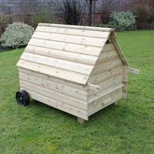 My geese don't like to be inside at all. 34 For Ducks And Geese Ideas Duck House Goose House Duck