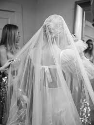 Erin Foster Wore A Danielle Frankel Dress With A Statement Sleeve At Her New Year S Eve Wedding In Nashville Vogue Wedding Mother Of The Groom Presents Nashville Wedding