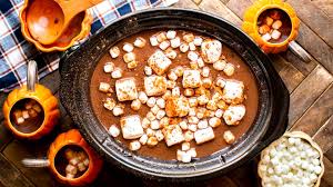 No matter how much you prepare ahead of time, cooking for thanksgiving usually turns into a stressful hassle. 16 Thanksgiving 2020 Dishes You Can Make In A Slow Cooker Stylecaster