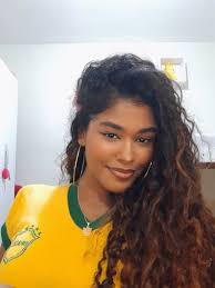 I'll be honest... I'm not always a “girls' girl.” I don't blindly support  someone just because we share the same gender. Because let's be real, some  of y'all are toxic ! You