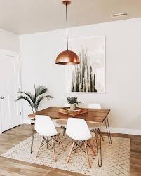 What A Beautiful Combination Of White Wood And Rose Gold Accents Home Design Homed Minimalist Dining Room Decor Minimalist Dining Room Dining Room Small