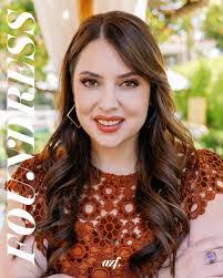 Lori Cairns's Instagram, Twitter & Facebook