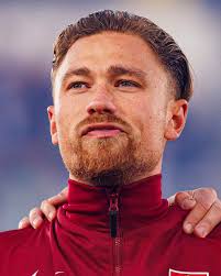 Beautiful moment. After the PSG vs Aston Villa match, Matty Cash was  interviewed by a CBS Sports reporter, who turned out to be his own sister,  Hannah Cash. They conducted the interview