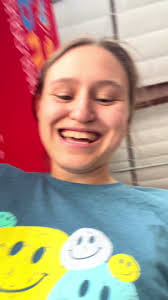 We all need to take a lesson from Jordyn and be our own cheerleader more  often! ❤️ Happy Friday friends. #tgif #bekindtoeveryone