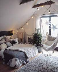 33 Ultra Cozy Bedroom Decorating Ideas For Winter Warmth Bedroom Design Bedroom Decor Bedroom Inspirations