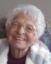 Leslie Lavallee's Instagram, Twitter & Facebook