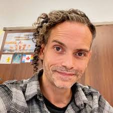 Shawn Crow (@technolibre)